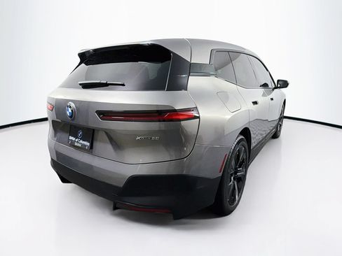 Used 2024 BMW iX xDrive50 w/ Premium Package AWD/4WD image 7
