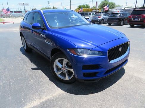 Used 2018 Jaguar F-PACE Premium AWD/4WD image 3