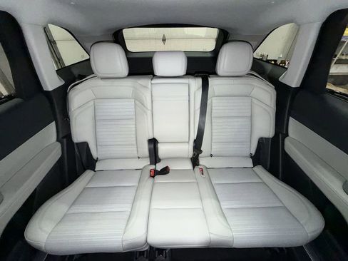Used 2026 Lincoln Nautilus Reserve AWD/4WD image 26