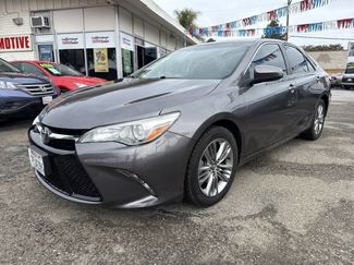Used 2016 Toyota Camry SE image 1