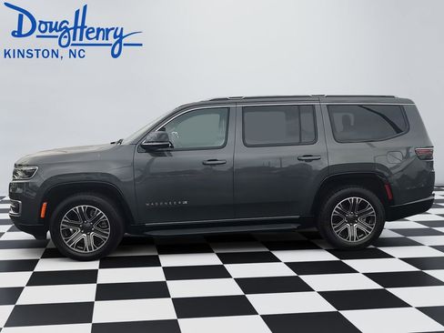 Used 2024 Jeep Wagoneer Series II w/ Flexible Seating Group image 2