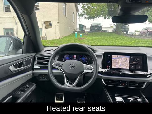 Used 2025 Volkswagen Atlas Cross Sport SEL R-Line AWD/4WD image 20