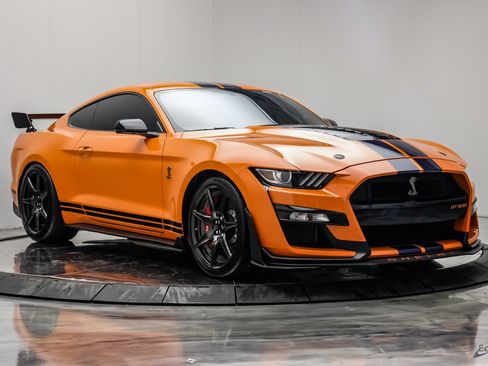 Used 2020 Ford Mustang Shelby GT500 w/ Carbon Fiber Track Pack RWD image 29