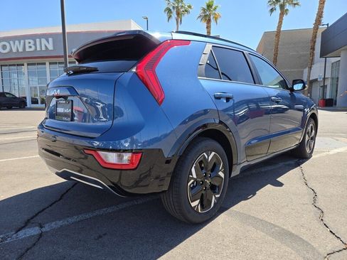 New 2026 Kia Niro Wind FWD image 3