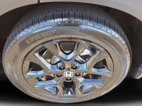 Certified 2025 Honda HR-V Sport image 34