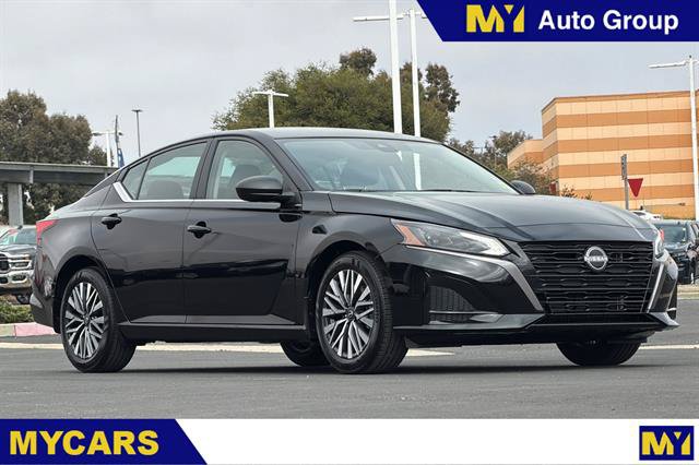 New 2026 Nissan Altima 2.5 SV FWD image 1