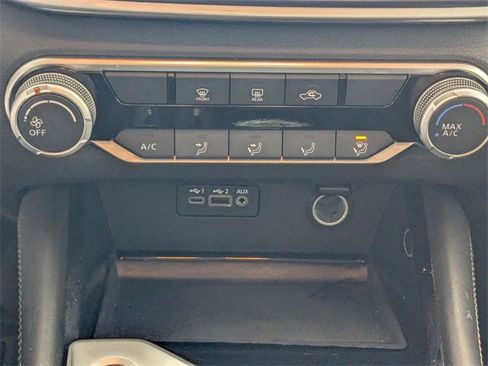 Used 2023 Nissan Altima 2.5 SV image 21