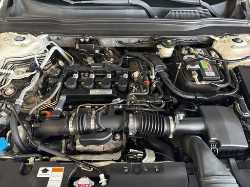 Used 2018 Honda Accord Sport image 41