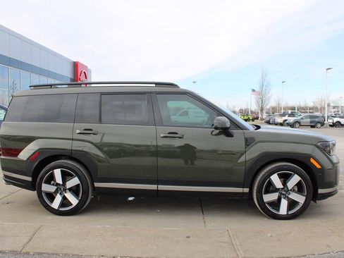 Used 2024 Hyundai Santa Fe Limited image 6