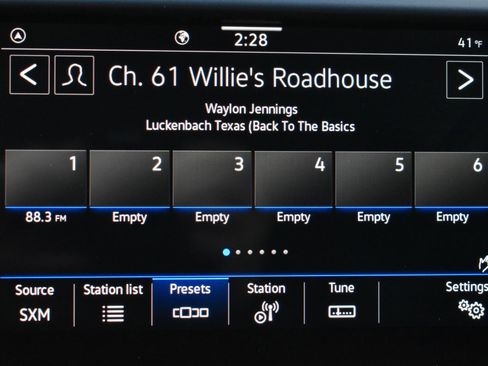 Used 2024 Volkswagen Taos SE image 28