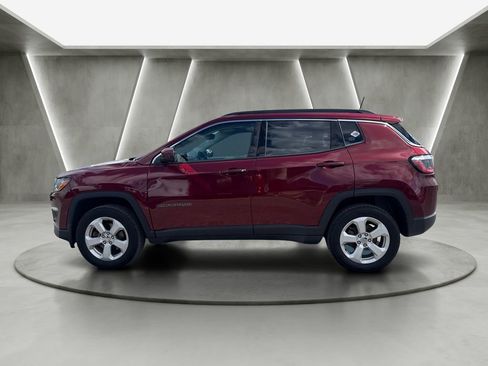 Used 2021 Jeep Compass Latitude AWD/4WD image 4