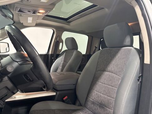 Used 2019 RAM 1500 Classic Warlock image 7