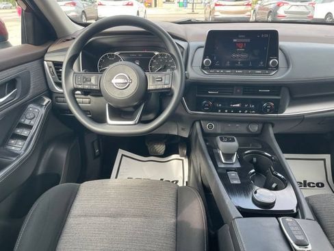 Used 2023 Nissan Rogue SV AWD/4WD image 4