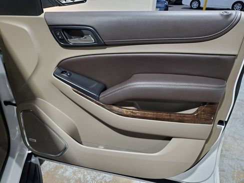 Used 2017 Chevrolet Tahoe LT RWD image 16