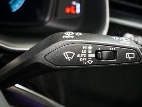 Used 2021 Audi Q8 Premium Plus image 21