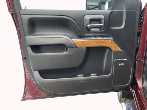 Used 2017 Chevrolet Silverado 2500 High Country image 12