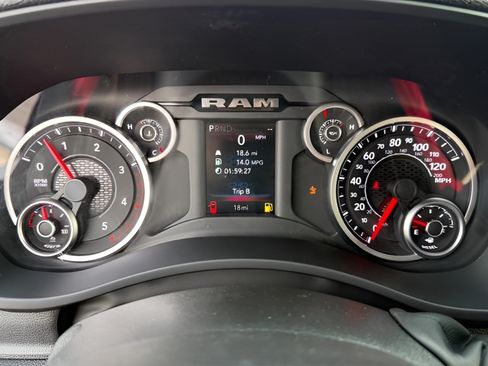 New 2026 RAM 3500 Big Horn AWD/4WD image 25
