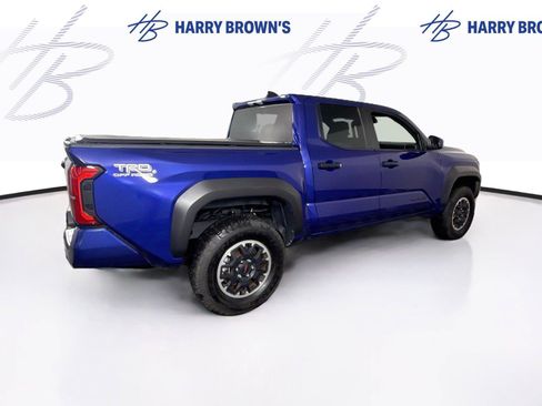 Used 2025 Toyota Tacoma TRD Off-Road AWD/4WD image 29