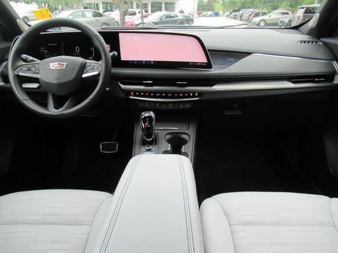 Certified 2025 Cadillac XT4 Sport AWD/4WD image 13