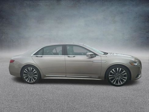 Used 2018 Lincoln Continental Reserve w/ Luxury Package FWD image 7