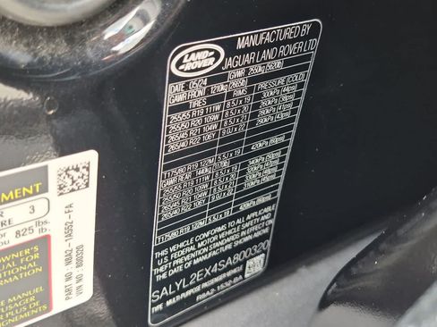Certified 2025 Land Rover Range Rover Velar Dynamic SE AWD/4WD image 35