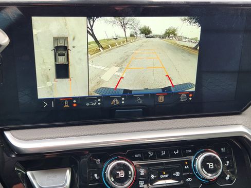 Certified 2024 GMC Sierra 2500 Denali w/ Denali Reserve Package image 8