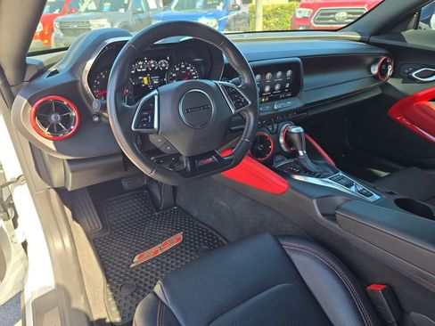 Used 2020 Chevrolet Camaro SS image 9