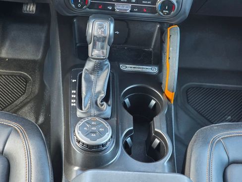 Used 2022 Ford Bronco Badlands AWD/4WD image 18