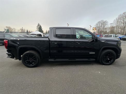 Used 2024 GMC Sierra 1500 Elevation w/ LPO, Elevation Black Package image 6