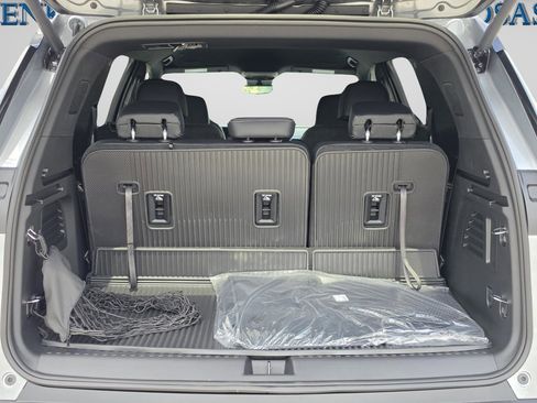 New 2026 Chevrolet Traverse LT FWD image 13