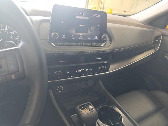 Used 2023 Nissan Rogue SV w/ SV Premium B Package AWD/4WD image 9