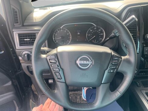 Used 2024 Nissan Titan SV w/ SV Convenience Package image 22