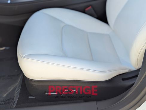 Used 2023 Tesla Model 3 Standard Range image 27