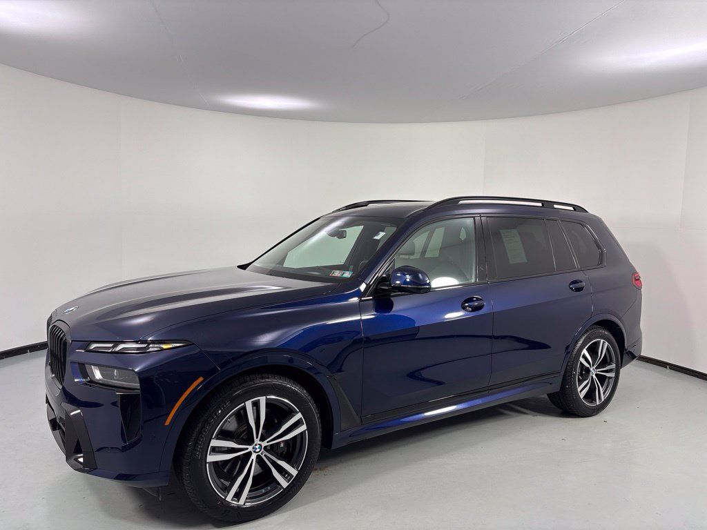 Used 2026 BMW X7 xDrive40i AWD/4WD image 3