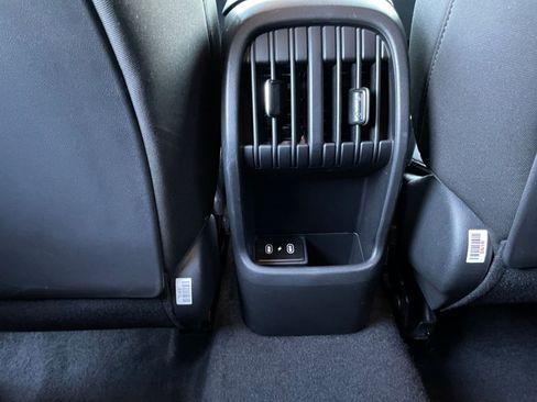 Used 2025 Hyundai Kona SEL image 24