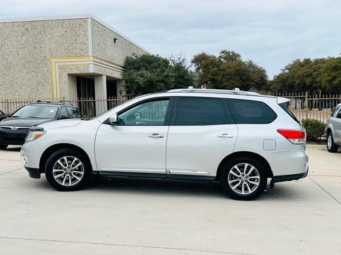 Used 2014 Nissan Pathfinder SL w/ SL Premium Package image 5