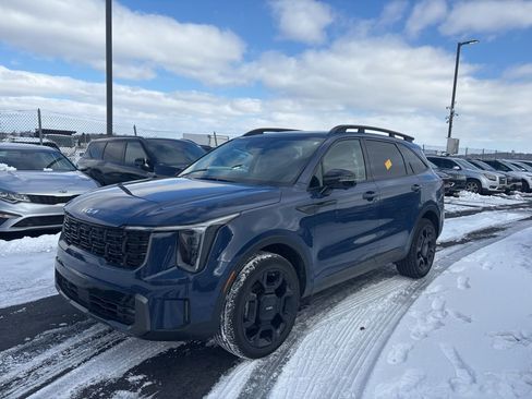 Certified 2024 Kia Sorento SX image 7