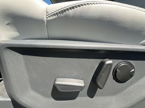 New 2026 Ford Expedition Max Platinum image 14