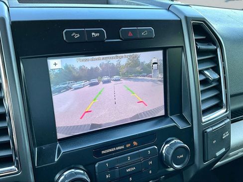 Used 2017 Ford F150 XLT w/ Equipment Group 302A Luxury AWD/4WD image 30