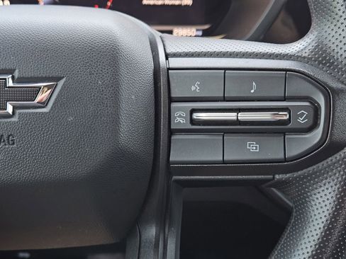 Used 2024 Chevrolet Colorado Trail Boss w/ Technology Package AWD/4WD image 35