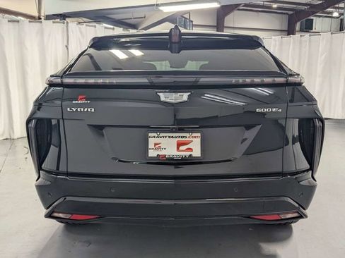 Used 2024 Cadillac Lyriq Sport image 27