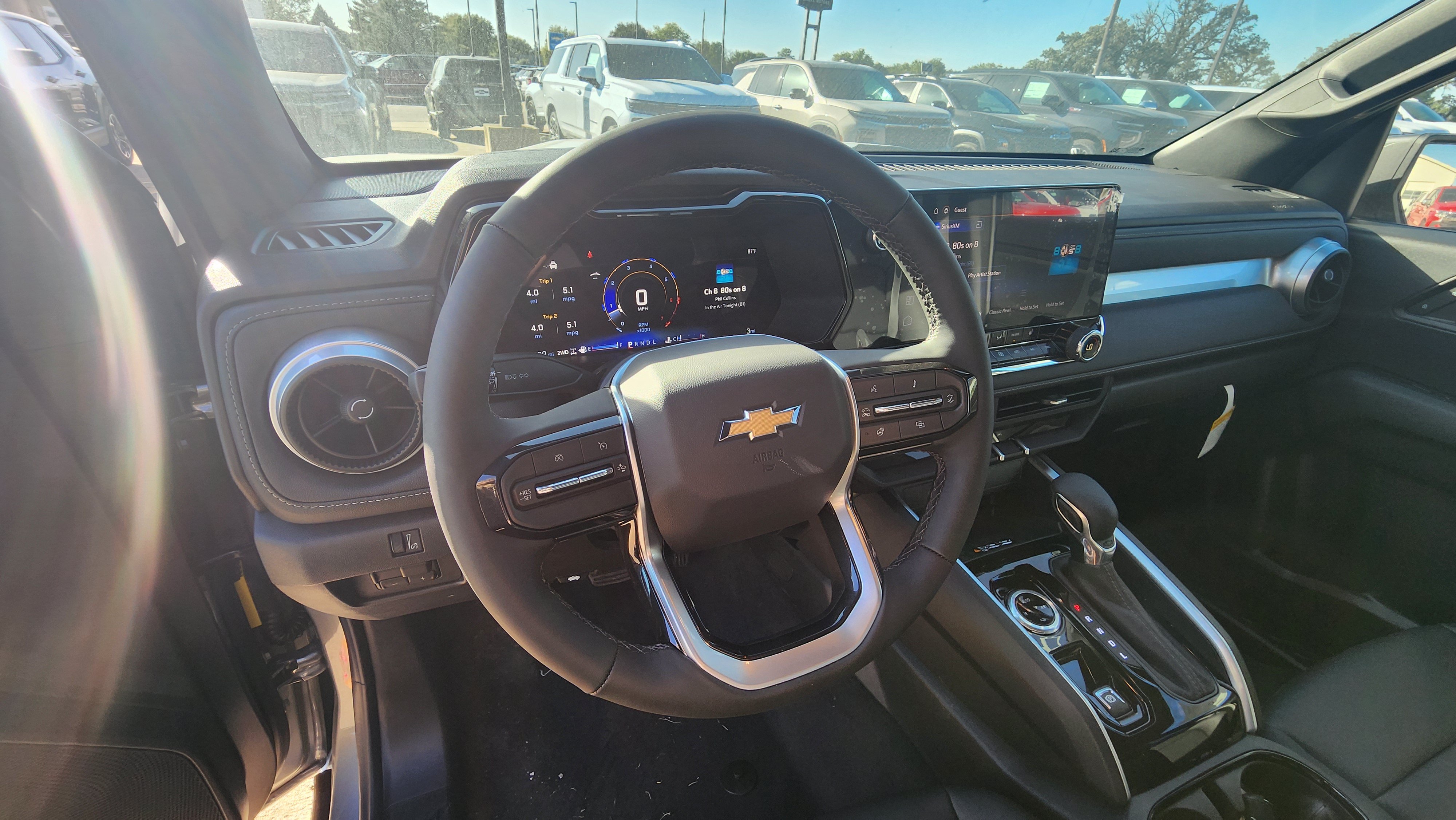 New 2026 Chevrolet Colorado LT w/ LT Convenience Package AWD/4WD image 11