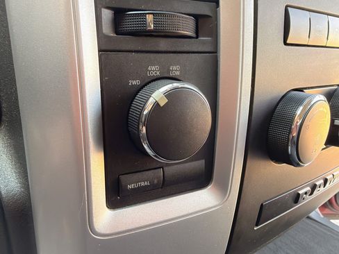Used 2010 Dodge Ram 1500 Truck SLT AWD/4WD image 23