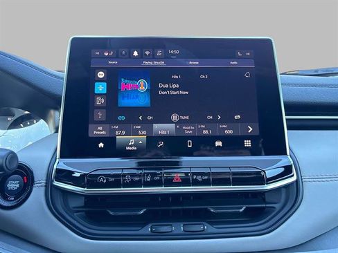 New 2026 Jeep Compass Limited image 9