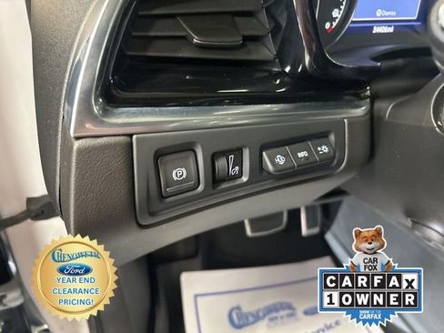 Used 2023 Cadillac XT6 Sport w/ Technology Package image 12