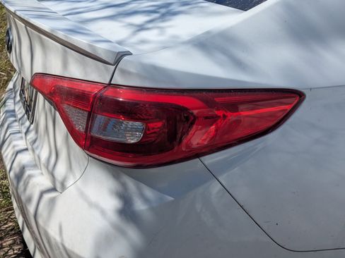 Used 2017 Hyundai Sonata SE w/ Cargo Package image 11