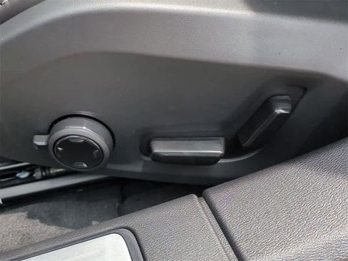 New 2026 Volvo V60 B5 Cross Country Ultra w/ Protection Package Premier image 17