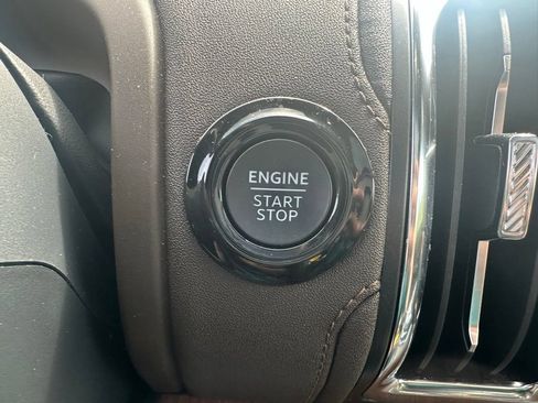 Used 2025 Ford Expedition King Ranch AWD/4WD image 22