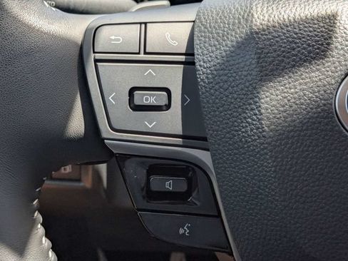 Used 2025 Toyota Camry SE w/ Multimedia Upgrade Package FWD image 23