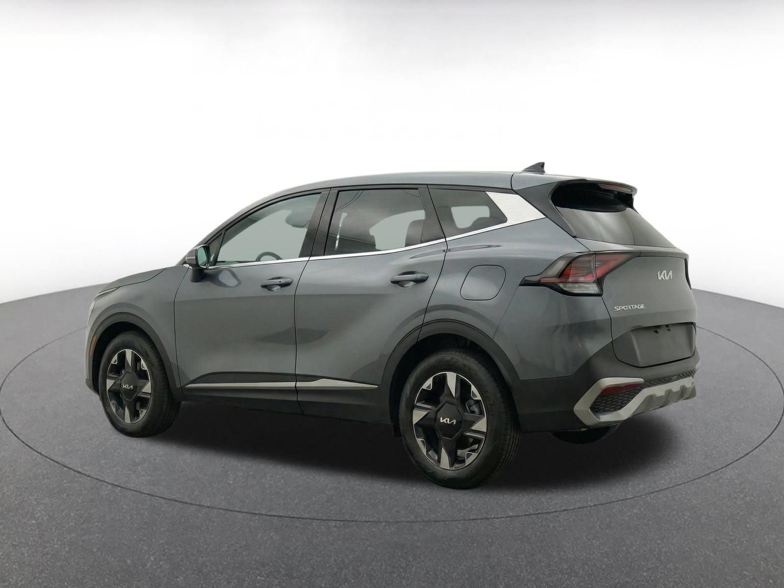 Used 2026 Kia Sportage LX FWD image 9